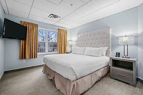 Cherry Tree Inn & Suites