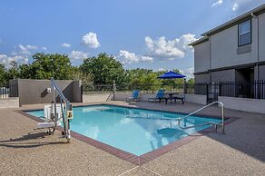 Best Western Limestone Inn & Suites