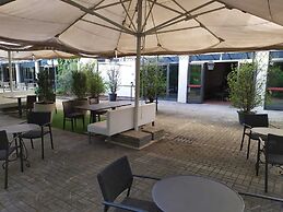 MajesticHouse Conference & Restaurant