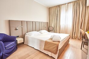 MajesticHouse Conference & Restaurant