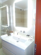 MajesticHouse Conference & Restaurant