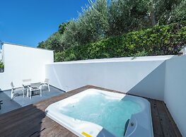 Cala Moresca Hotel
