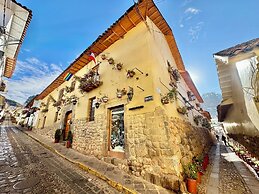 ARQUEOLOGO EXCLUSIVE SELECTION - Casa Peralta