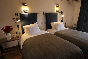 ARQUEOLOGO EXCLUSIVE SELECTION - Casa Peralta