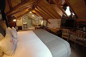 ARQUEOLOGO EXCLUSIVE SELECTION - Casa Peralta