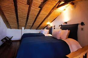 ARQUEOLOGO EXCLUSIVE SELECTION - Casa Peralta