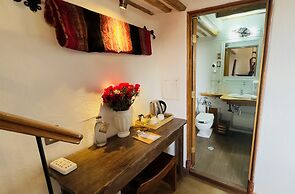 ARQUEOLOGO EXCLUSIVE SELECTION - Casa Peralta