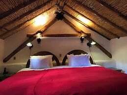 ARQUEOLOGO EXCLUSIVE SELECTION - Casa Peralta