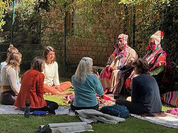 ARQUEOLOGO EXCLUSIVE SELECTION - Casa Peralta