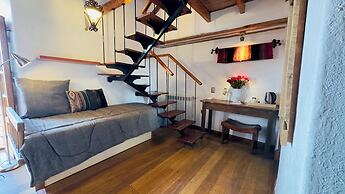 ARQUEOLOGO EXCLUSIVE SELECTION - Casa Peralta