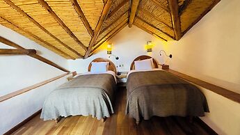 ARQUEOLOGO EXCLUSIVE SELECTION - Casa Peralta