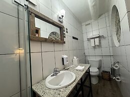 ARQUEOLOGO EXCLUSIVE SELECTION - Casa Peralta