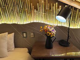 ARQUEOLOGO EXCLUSIVE SELECTION - Casa Peralta