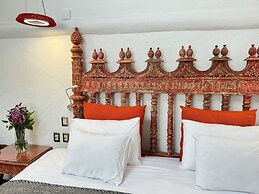 ARQUEOLOGO EXCLUSIVE SELECTION - Casa Peralta