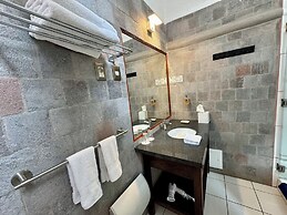 ARQUEOLOGO EXCLUSIVE SELECTION - Casa Peralta