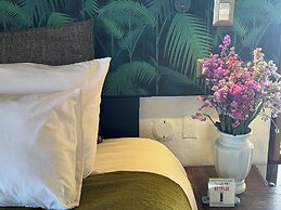 ARQUEOLOGO EXCLUSIVE SELECTION - Casa Peralta