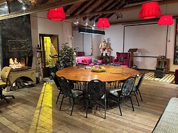 ARQUEOLOGO EXCLUSIVE SELECTION - Casa Peralta