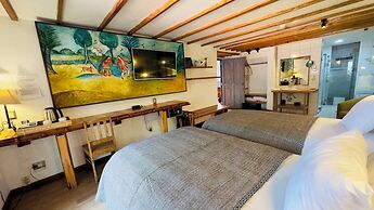 ARQUEOLOGO EXCLUSIVE SELECTION - Casa Peralta