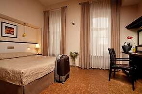 Nevsky Forum Hotel