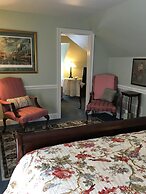 Parsonage Inn