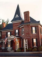 Parsonage Inn