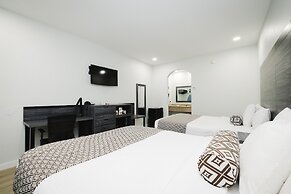 Sapphire Inn and Suites