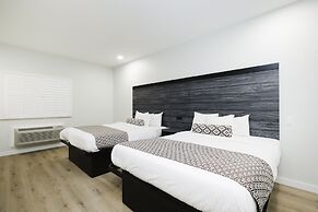 Sapphire Inn and Suites