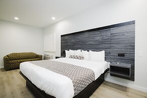 Sapphire Inn and Suites
