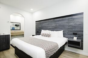 Sapphire Inn and Suites