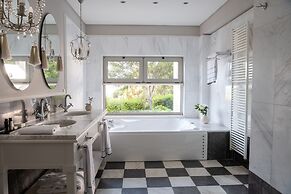 Pleiades Luxurious Villas