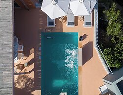 Pleiades Luxurious Villas