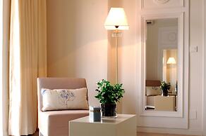 Pleiades Luxurious Villas