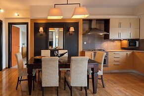 Pleiades Luxurious Villas