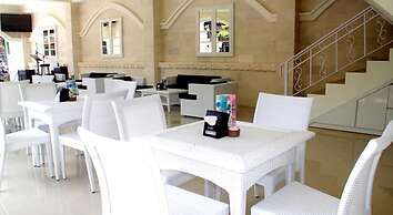 Melasti Beach Resort & Spa