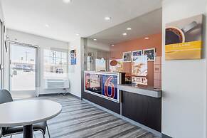 Motel 6 Barstow, CA - Route 66