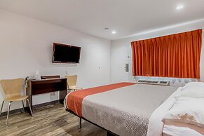 Motel 6 Barstow, CA - Route 66