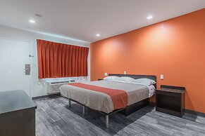 Motel 6 Barstow, CA - Route 66