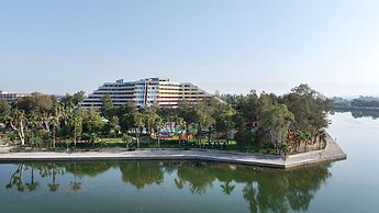 Megasaray Resort Side