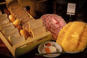 Raices Esturión Hotel