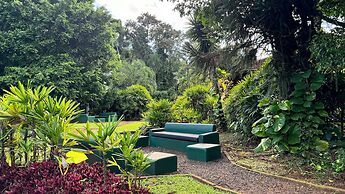 Raices Esturión Hotel