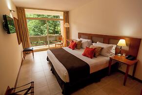 Raices Esturión Hotel