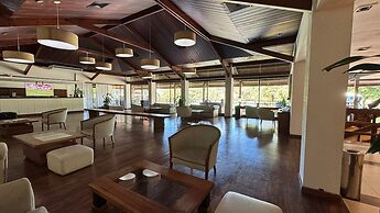 Raices Esturión Hotel