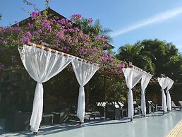 Raices Esturión Hotel