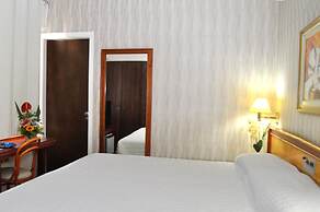 Caravelle Palace Hotel