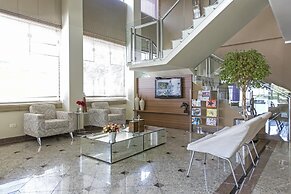 Astron Suítes São José dos Pinhais by Nobile