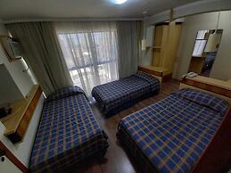 Astron Suítes São José dos Pinhais by Nobile