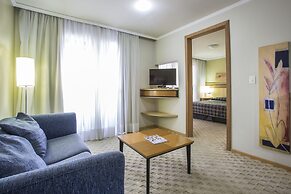 Astron Suítes São José dos Pinhais by Nobile