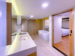 Phuket Graceland Resort And Spa