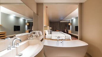 Phuket Graceland Resort And Spa