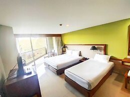 Long Beach Cha-Am Hotel